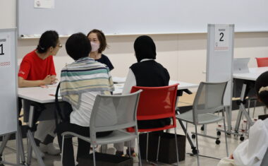 個別相談：教職員も丁寧に相談に応じます