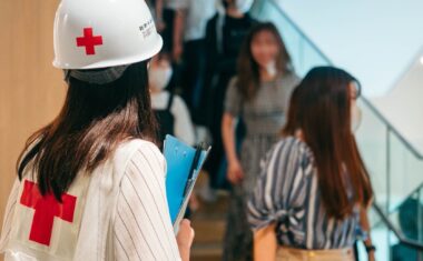 大宮：階段で避難