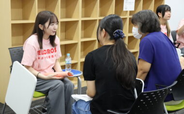 個別相談は和やかに進みます